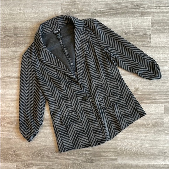 Soho Apparel Ltd. Black and Gray Chevron Print Blazer - Picture 1 of 3